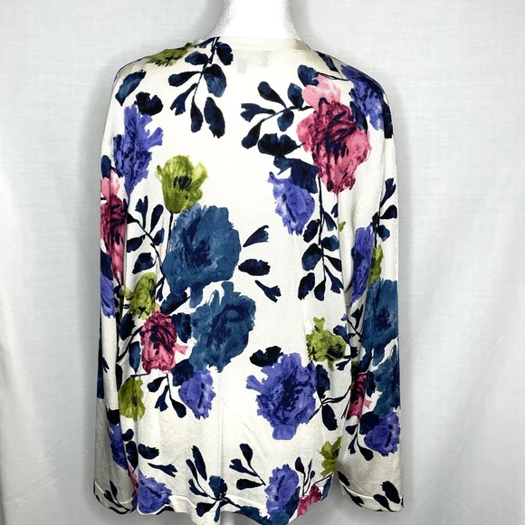 Jones, New York Cream Color with Floral Motif  Sweater - Picture 5 of 7